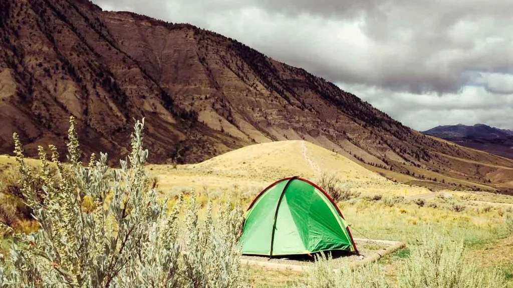 Camper dans le désert du Nevada sans laisser de trace